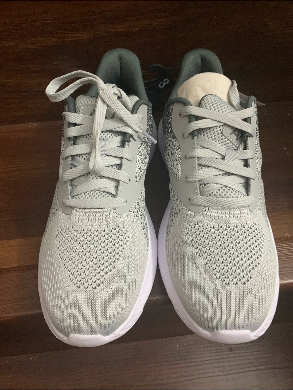 New Men’s Athletic Works Men's Gray Knit Training Sneakers, White Sole. Size 8